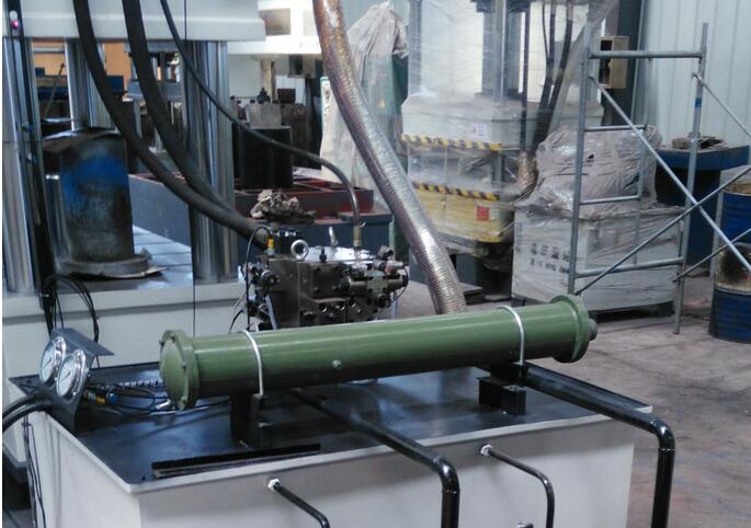 四柱液压机上使用的水冷却器